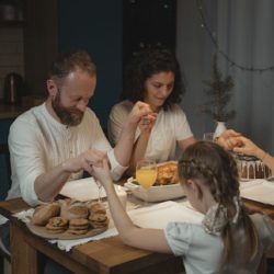 TFTBO-FamilyPrayingSupper